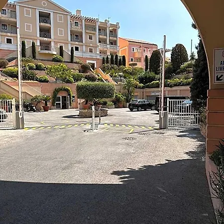 Ξενοδοχείο Francia *